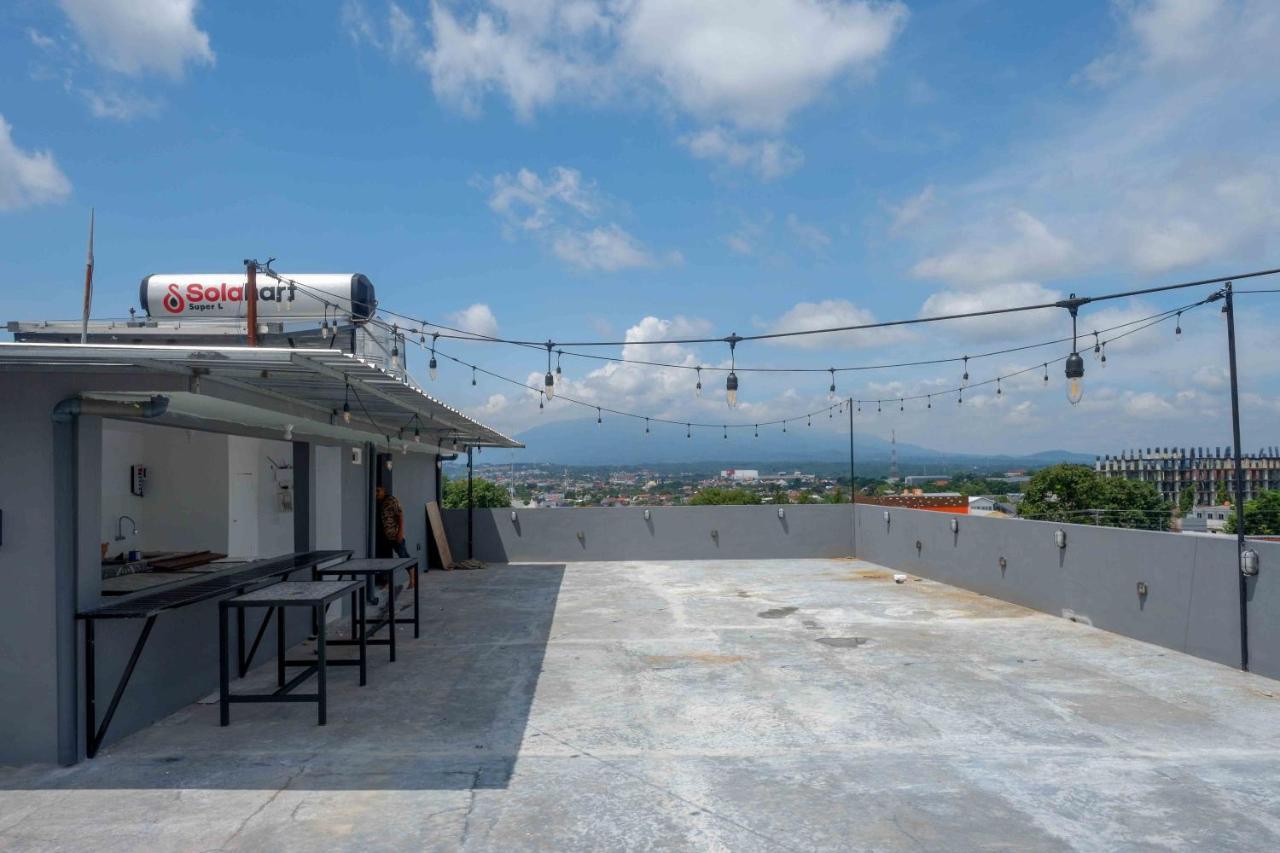 Reddoorz Plus Near Patung Kuda Undip Jatingaleh ภายนอก รูปภาพ