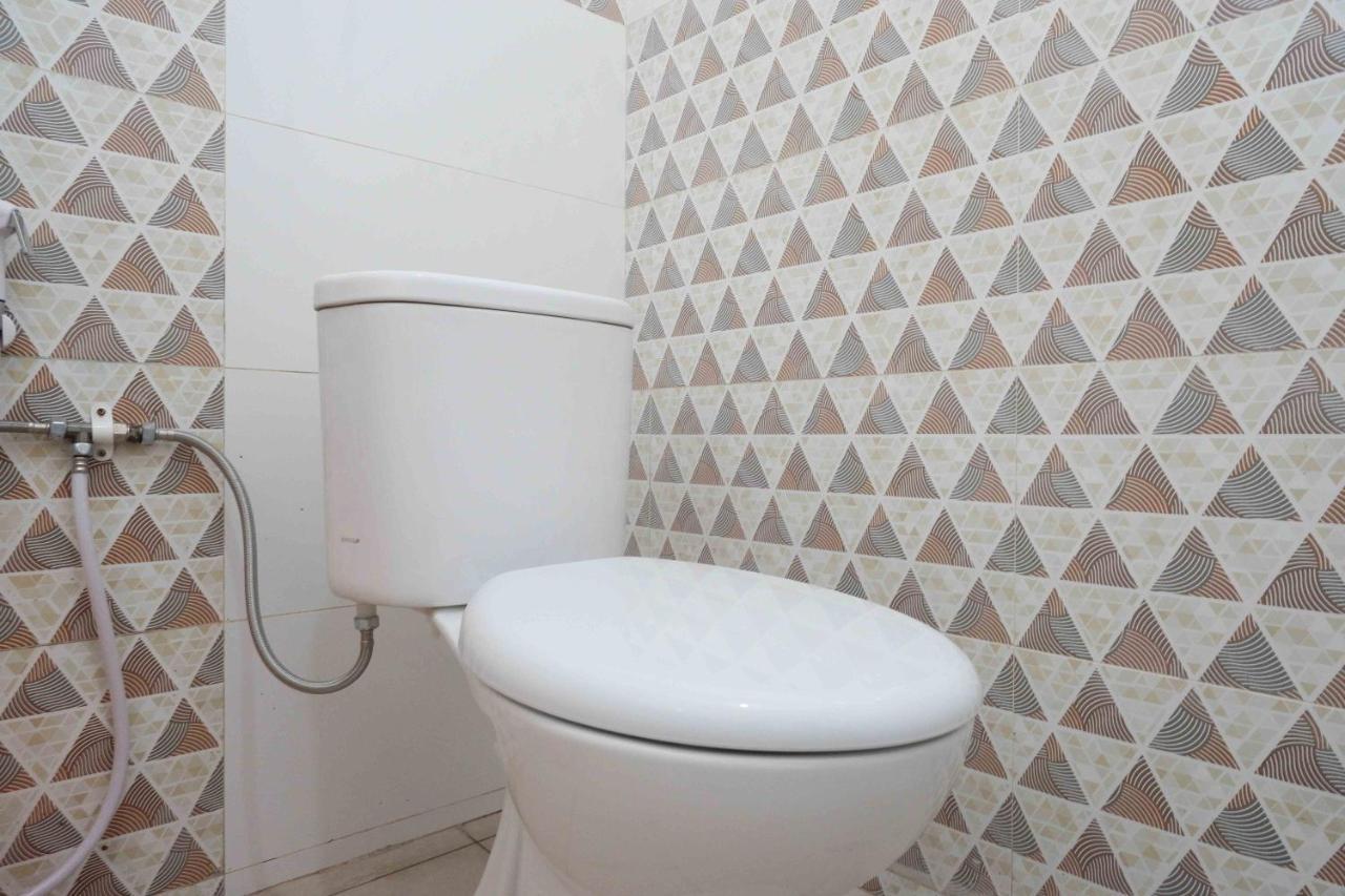 Reddoorz Plus Near Patung Kuda Undip Jatingaleh ภายนอก รูปภาพ