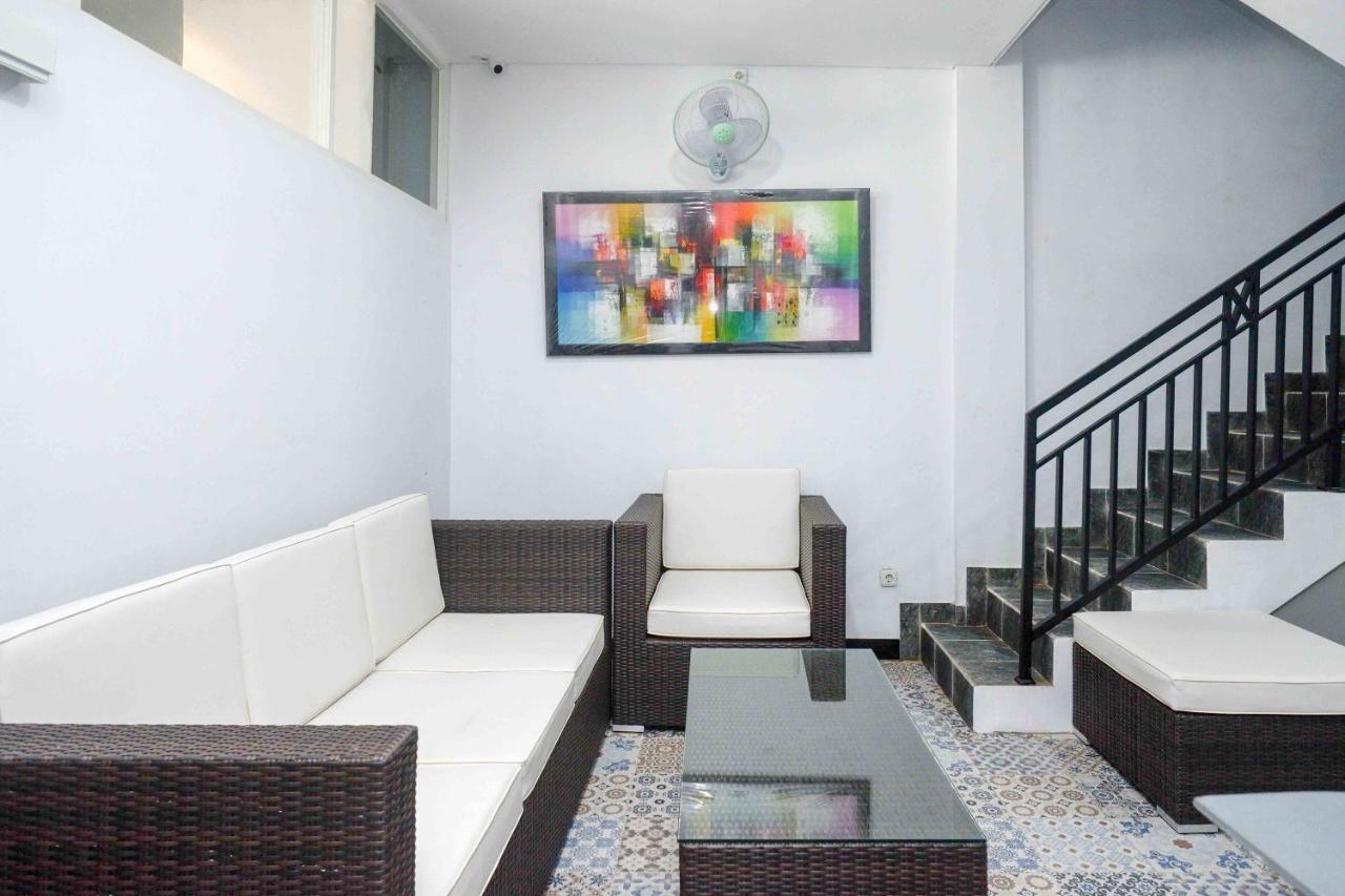 Reddoorz Plus Near Patung Kuda Undip Jatingaleh ภายนอก รูปภาพ