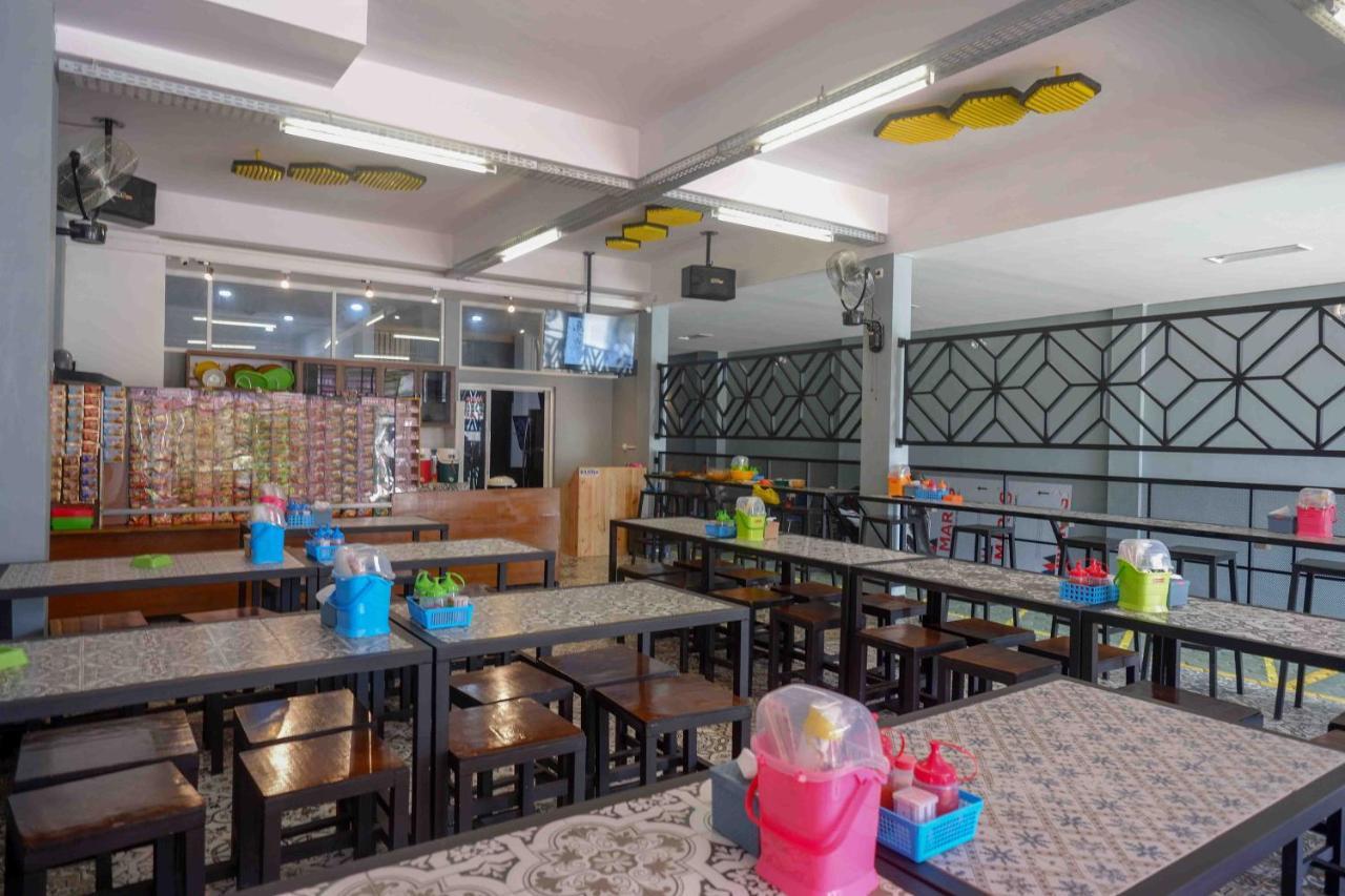 Reddoorz Plus Near Patung Kuda Undip Jatingaleh ภายนอก รูปภาพ