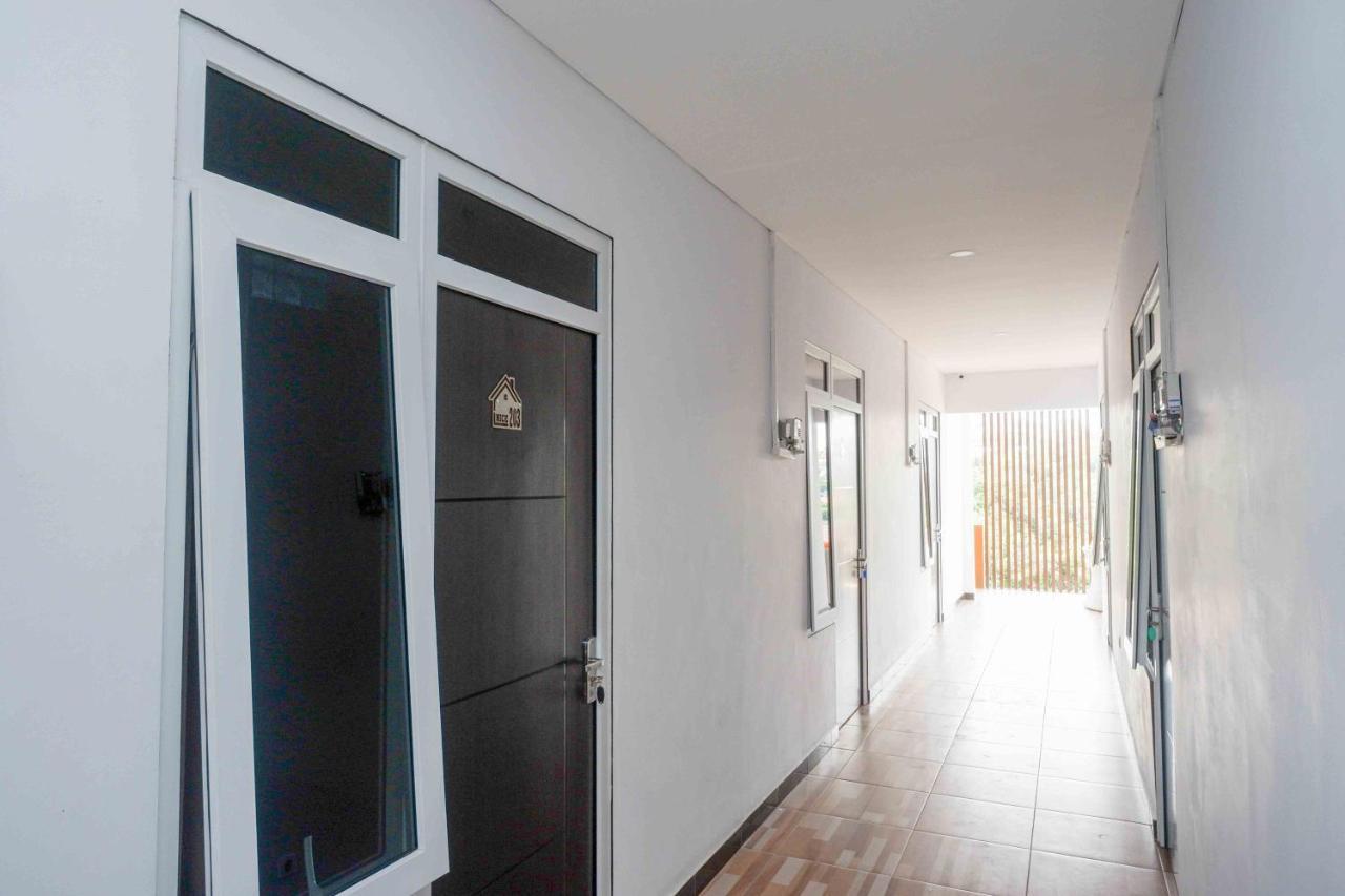 Reddoorz Plus Near Patung Kuda Undip Jatingaleh ภายนอก รูปภาพ