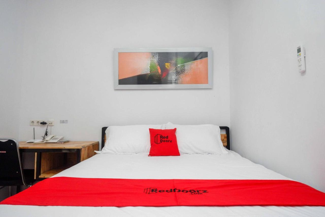 Reddoorz Plus Near Patung Kuda Undip Jatingaleh ภายนอก รูปภาพ